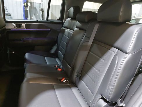 Used 2024 Hyundai Santa Fe Limited image 15