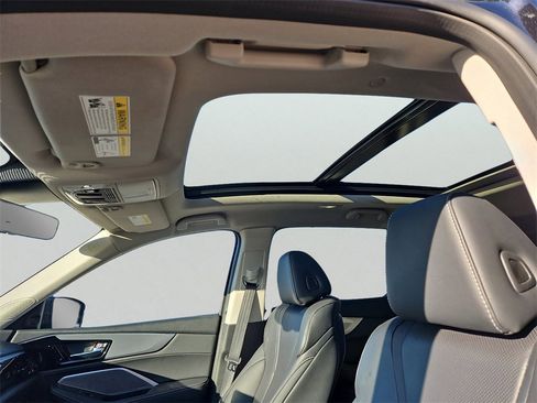 Used 2023 Acura MDX SH-AWD w/ Technology Package image 15