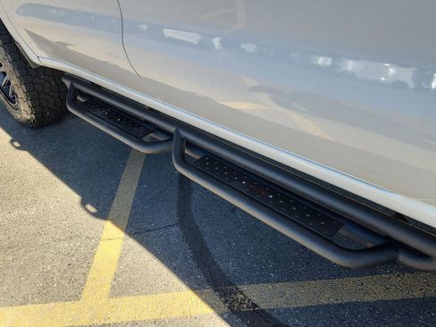 Used 2021 Chevrolet Silverado 1500 LTZ image 12