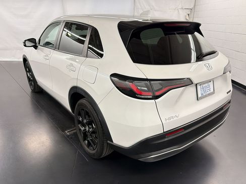 Certified 2024 Honda HR-V Sport image 3