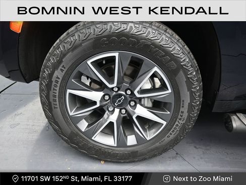 Used 2023 Chevrolet Tahoe Z71 w/ Luxury Package image 9