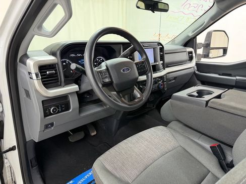 Used 2025 Ford F250 XLT AWD/4WD image 19