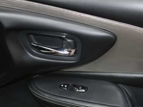 Used 2018 Nissan Murano SL AWD/4WD image 9