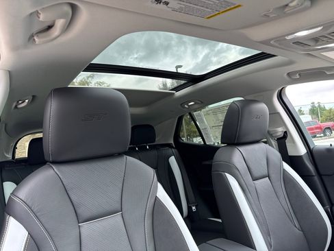 New 2026 Buick Envision Sport Touring image 17