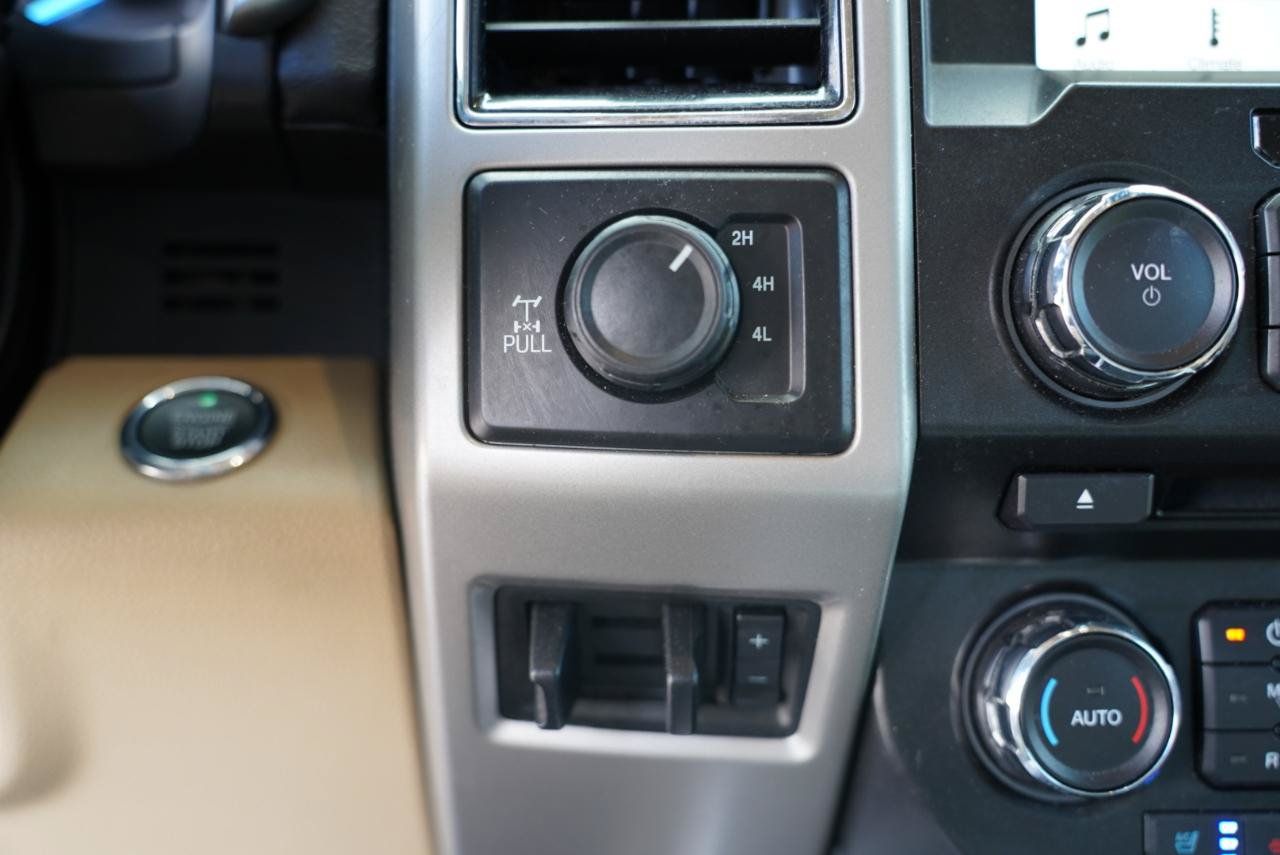 Used 2018 Ford F250 Lariat w/ Lariat Ultimate Package AWD/4WD image 23