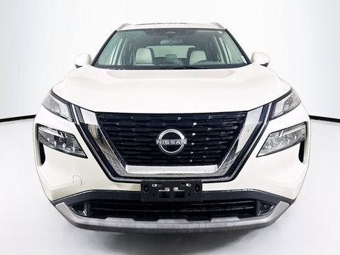 Used 2023 Nissan Rogue SV w/ SV Premium Package AWD/4WD image 2