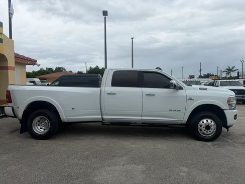 Used 2022 RAM 3500 Laramie w/ Body Color Bumper Group AWD/4WD image 7