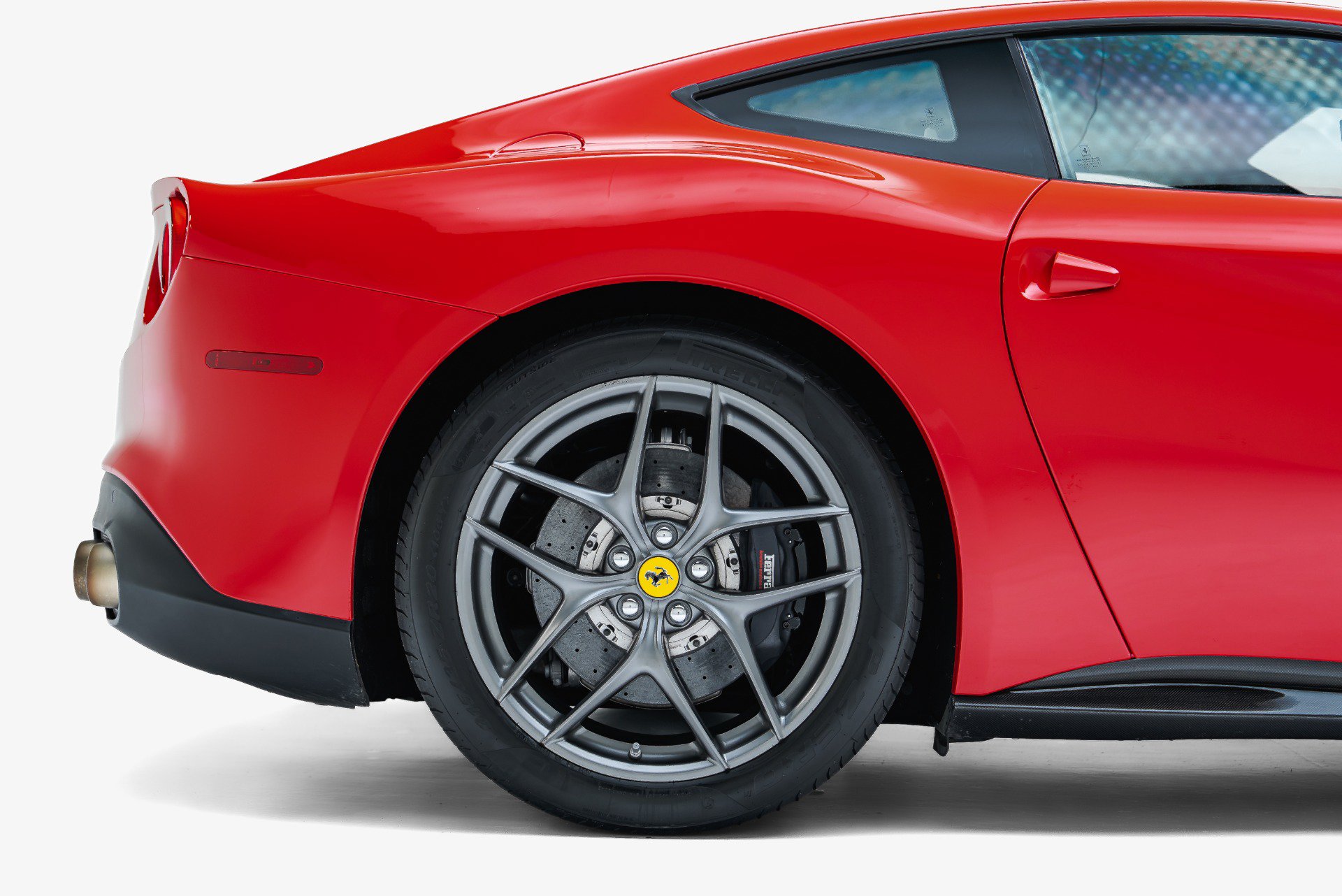 Used 2017 Ferrari F12 Berlinetta RWD image 23