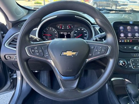 Used 2023 Chevrolet Malibu LT FWD image 16
