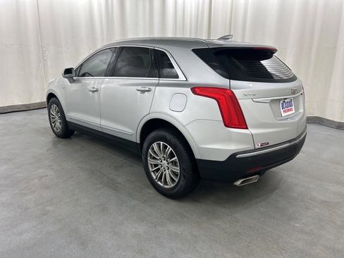 Used 2018 Cadillac XT5 Luxury w/ Driver Awareness Package image 4