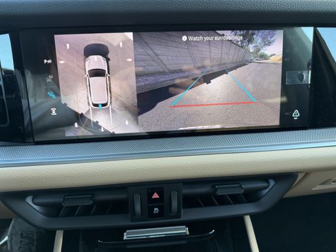 Certified 2026 Porsche Cayenne AWD/4WD image 25