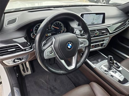 Used 2017 BMW 740i xDrive 740i xDrive image 20