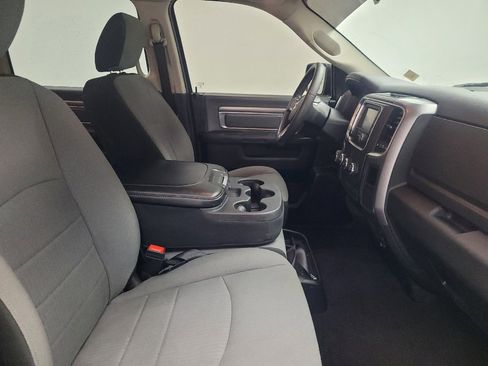 Used 2022 RAM 1500 Classic SLT image 21