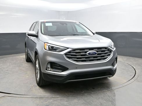Used 2024 Ford Edge Titanium AWD/4WD image 2