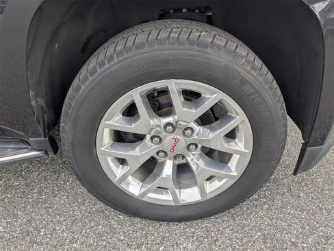 Used 2020 GMC Yukon XL SLT w/ HD Trailering Package image 11