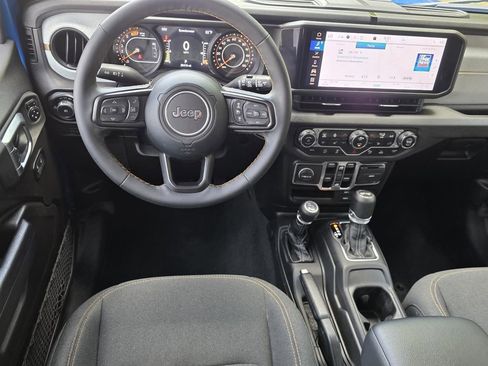 Used 2024 Jeep Wrangler Unlimited Sport AWD/4WD image 12