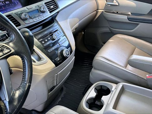 Used 2012 Honda Odyssey EX-L image 16