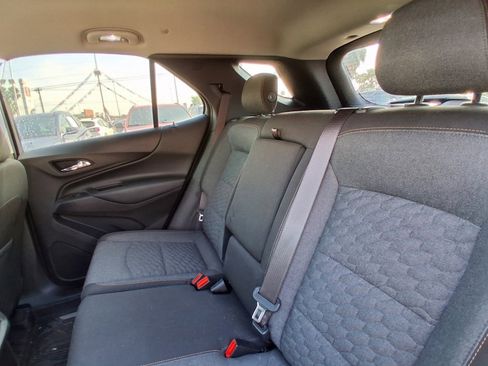 Used 2018 Chevrolet Equinox LT image 11
