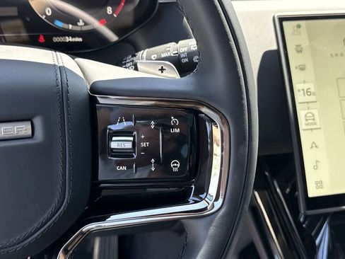 New 2025 Land Rover Range Rover Sport Dynamic SE image 25