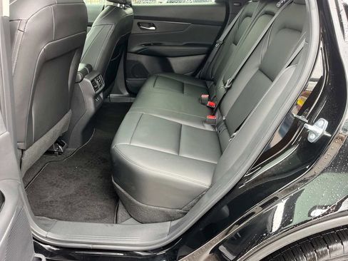 Certified 2025 Nissan Murano SV image 24