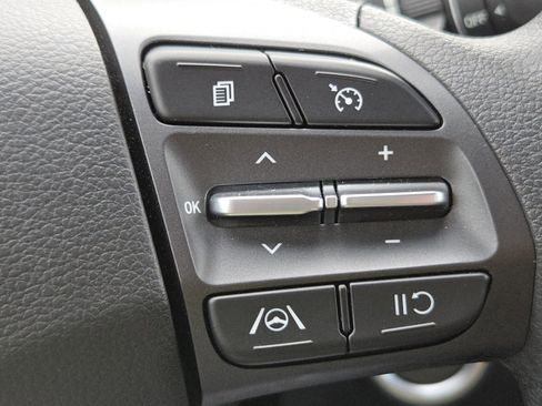 Used 2023 Hyundai Kona SEL AWD/4WD image 10