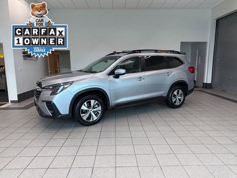 Used 2025 Subaru Ascent Premium AWD/4WD image 4
