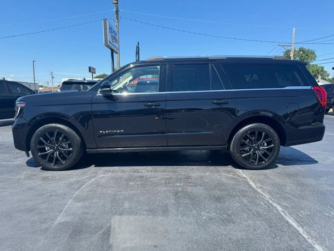 Used 2025 Ford Expedition Max Platinum AWD/4WD image 2