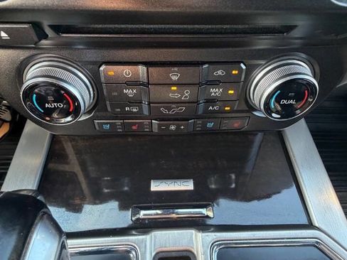 Used 2017 Ford F150 Platinum w/ Equipment Group 701A Luxury image 23