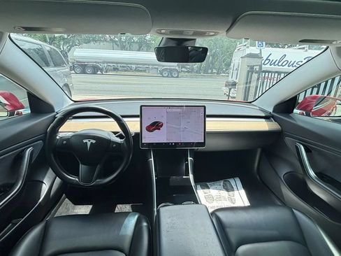 Used 2018 Tesla Model 3 Long Range RWD image 15