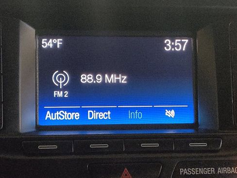 Used 2016 Ford Explorer XLT image 25