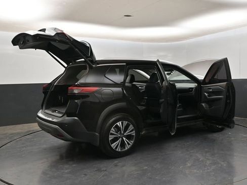 Used 2023 Nissan Rogue SV w/ SV Premium Package AWD/4WD image 28