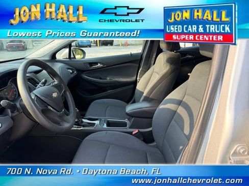 Used 2019 Chevrolet Cruze LS FWD image 15