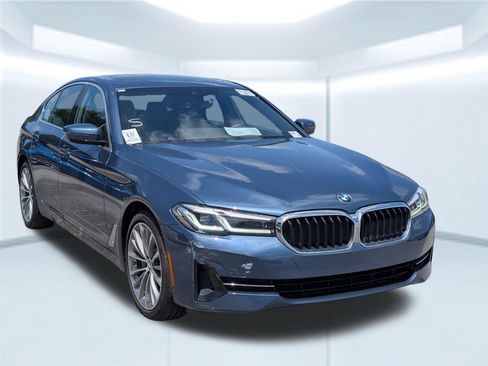 Used 2023 BMW 530i xDrive w/ Premium Package AWD/4WD image 7