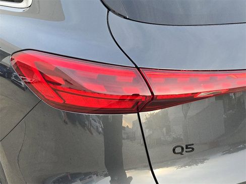 New 2025 Audi Q5 Premium image 34