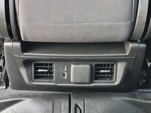 Used 2024 Chevrolet Silverado 1500 LT RWD image 17