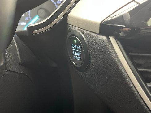 Used 2021 Ford Escape SEL AWD/4WD image 25