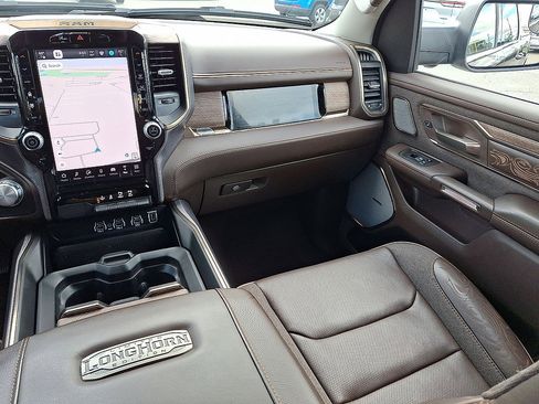 Used 2025 RAM 1500 Limited w/ Bed Utility Group AWD/4WD image 11