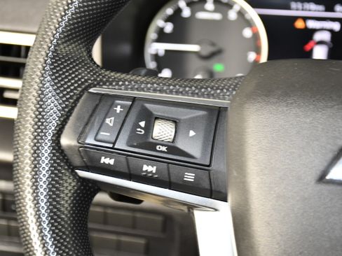 Used 2024 Mitsubishi Outlander ES AWD/4WD image 20