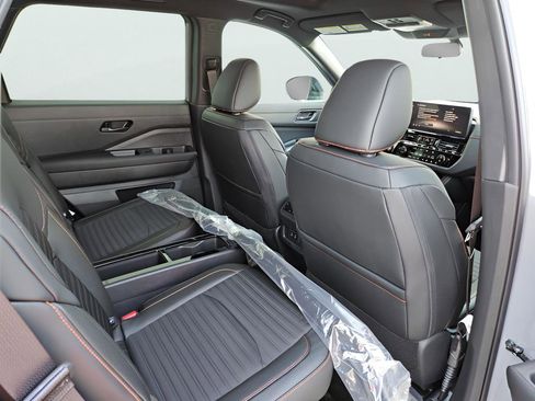 New 2026 Nissan Pathfinder Rock Creek w/ Rock Creek Premium Package AWD/4WD image 28