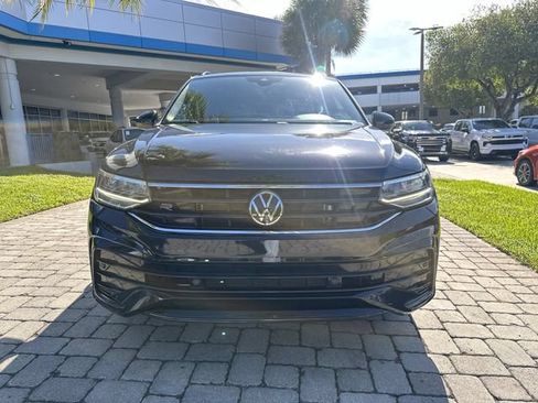 Used 2022 Volkswagen Tiguan SE R-Line FWD image 19
