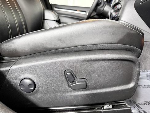 Used 2023 Chrysler 300 S RWD image 48
