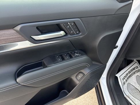 Used 2023 Ford Escape ST-Line Elite w/ Premium Technology Package image 46