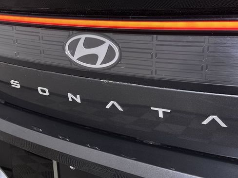 Used 2025 Hyundai Sonata SEL FWD image 32
