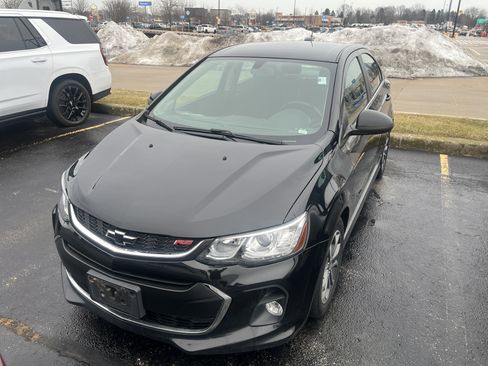 Used 2019 Chevrolet Sonic LT w/ Convenience Package image 4