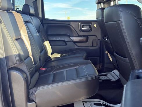 Used 2018 GMC Sierra 3500 Denali image 18