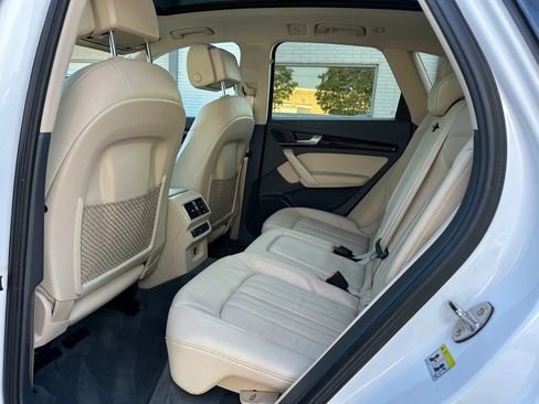 Used 2018 Audi Q5 2.0T Premium Plus AWD/4WD image 17