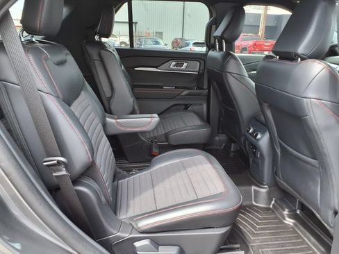 Used 2026 Ford Explorer ST-Line w/ ST-Line Street Pack RWD image 20