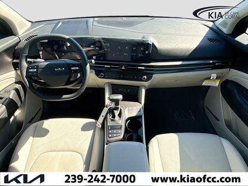 New 2026 Kia Sportage EX FWD image 16