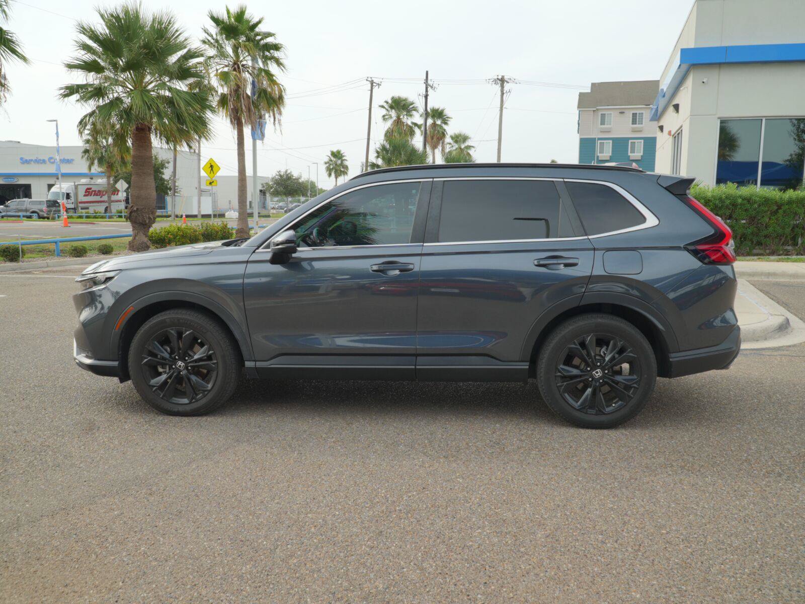 Used 2025 Honda CR-V Sport Touring image 8