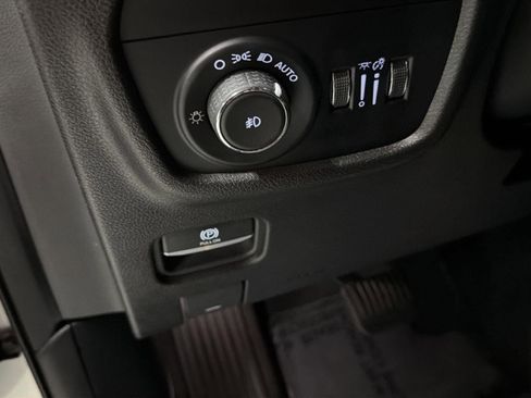 Used 2021 Jeep Grand Cherokee L Limited image 17